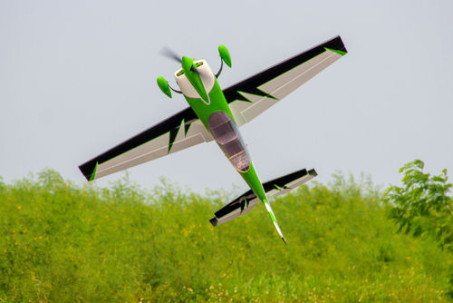 Extra NG 90" grün/schwarz Color 2 Pilot-RC